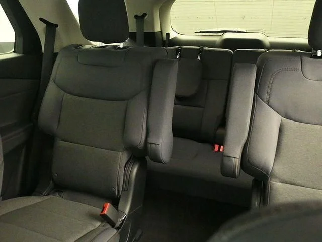 New 2026 Space White Metallic Ford Active image 21