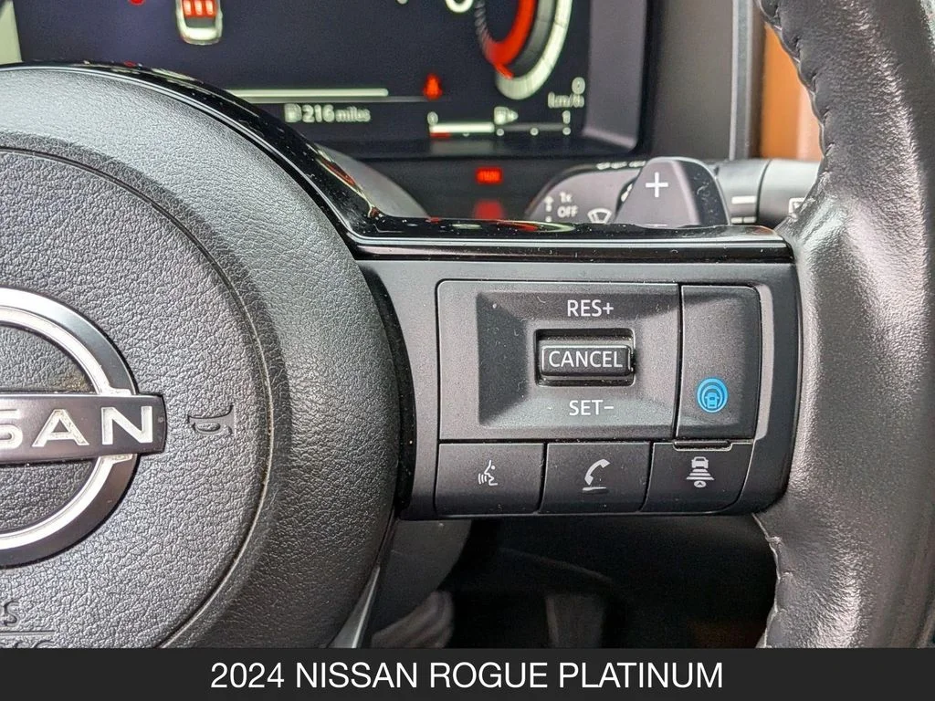 Used 2024 White Nissan Platinum image 19