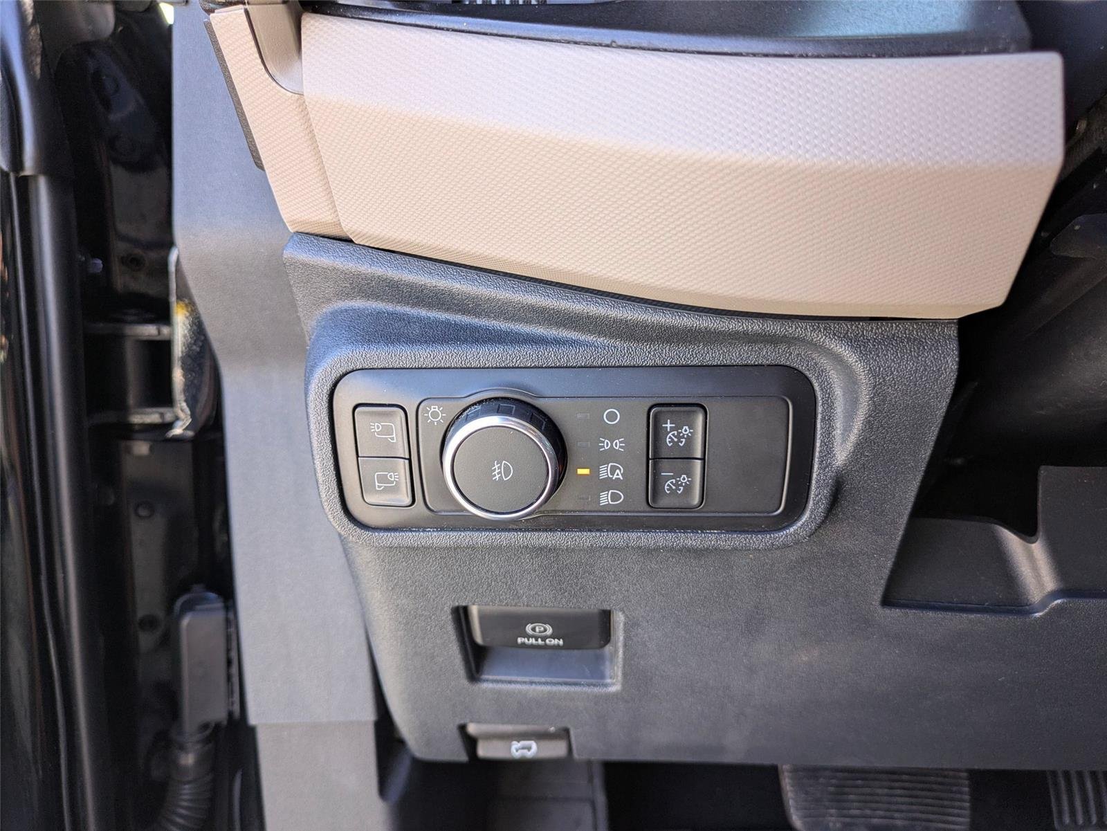 Used 2022 Shadow Black Ford Wildtrak image 15