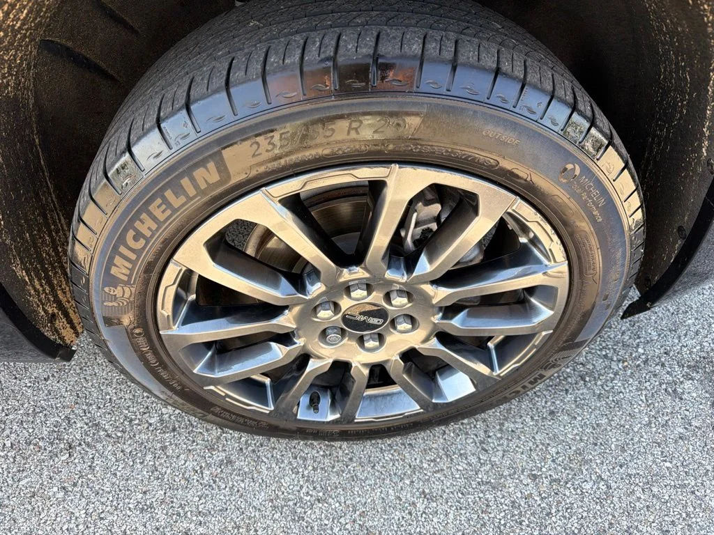 Used 2023 Black GMC Denali image 10