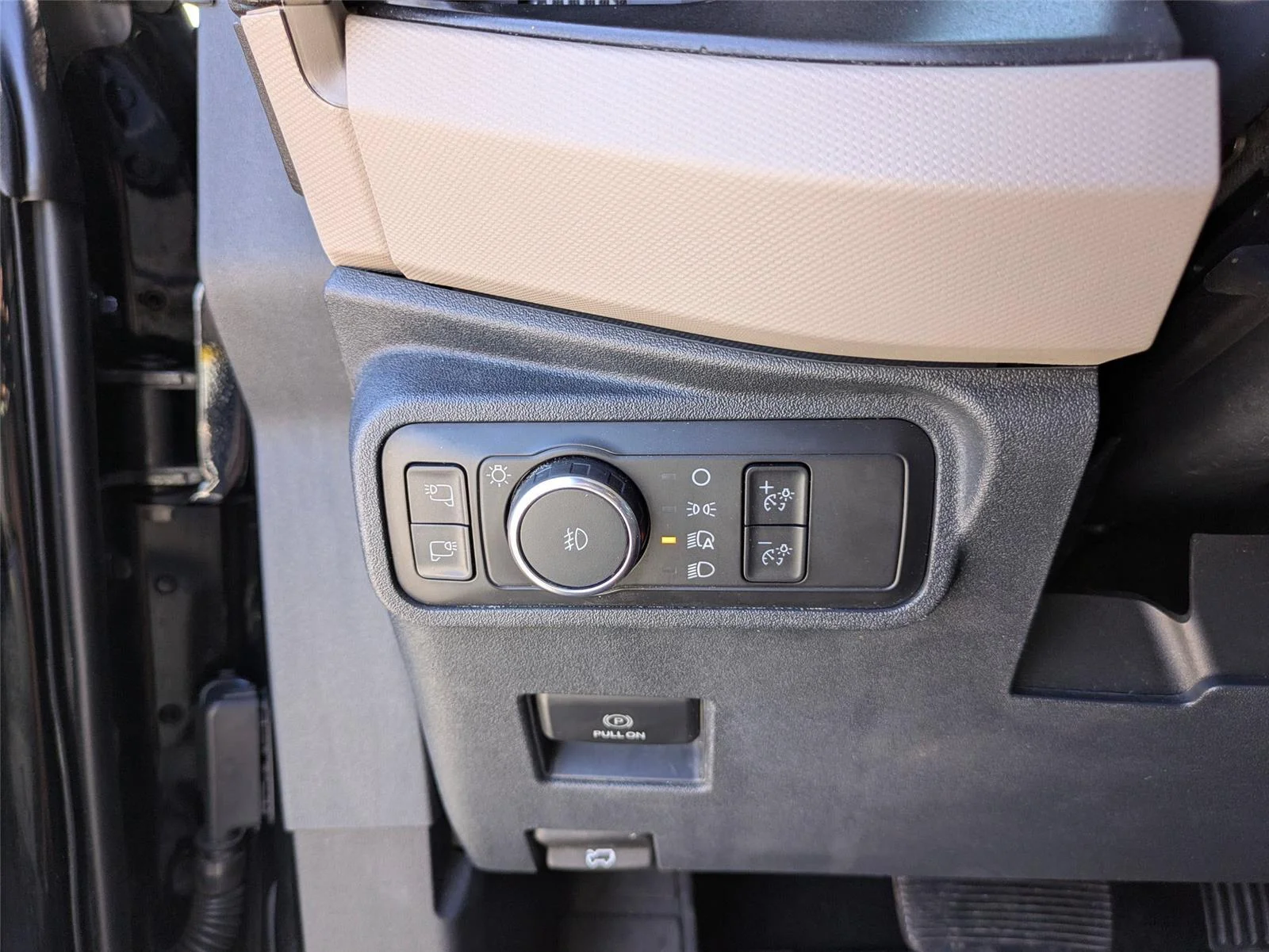 Used 2022 Shadow Black Ford Wildtrak image 15