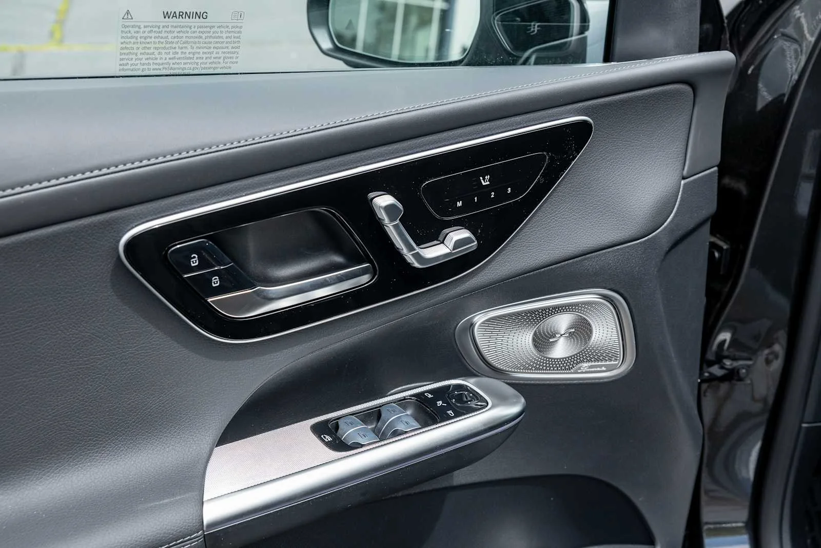 New 2026 Graphite Grey Metallic Mercedes-Benz GLC 300 image 10