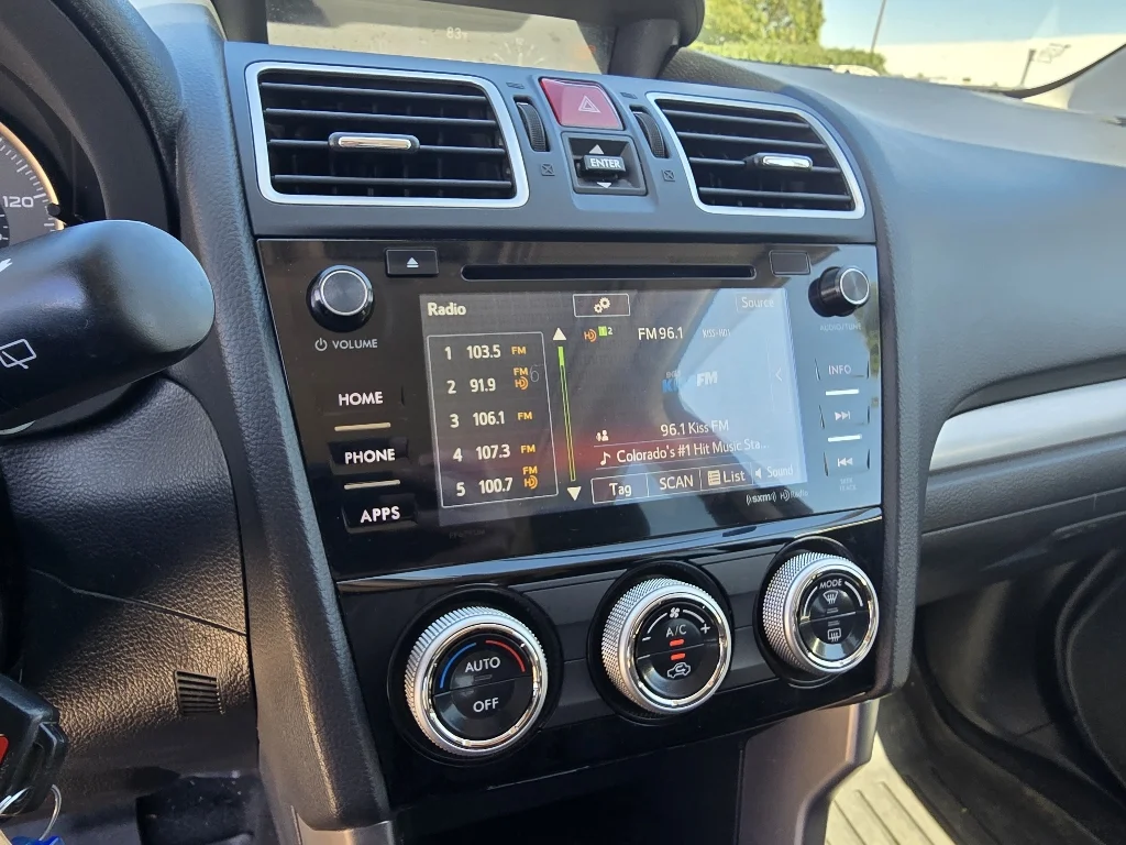 Used 2018 Venetian Red Pearl Subaru Premium image 20