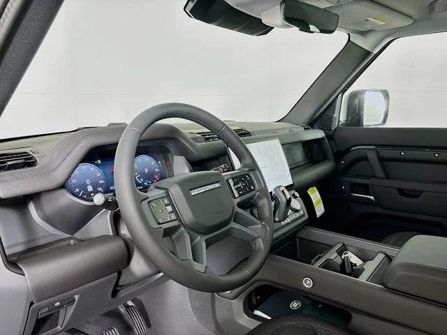 Used 2026  Land Rover S image 9