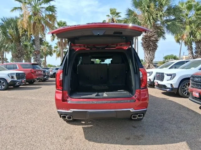 2026 GMC Yukon XL Denali - Photo 6