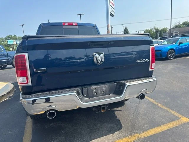 Used 2019 Patriot Blue Pearlcoat Ram Laramie image 8