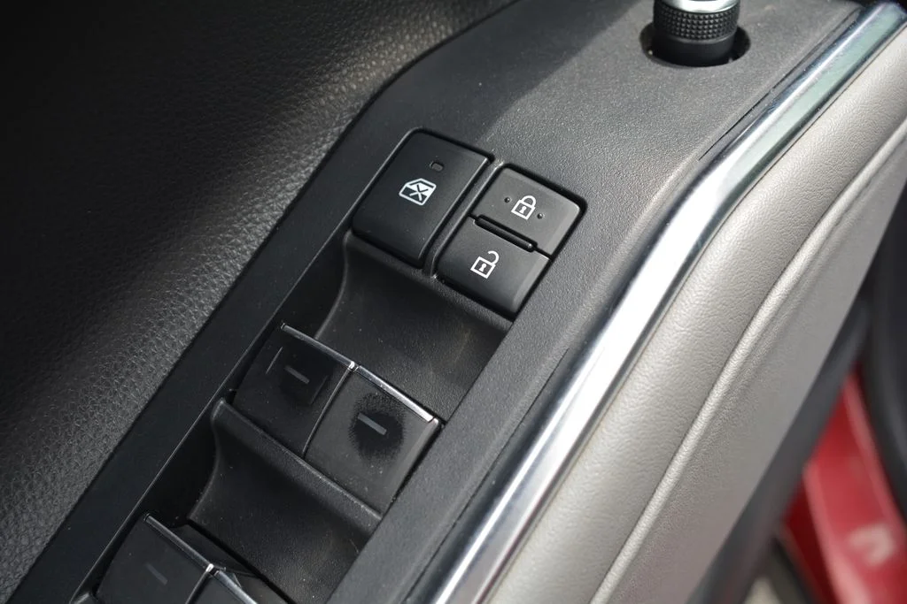 2020 Toyota Highlander Limited - Photo 9
