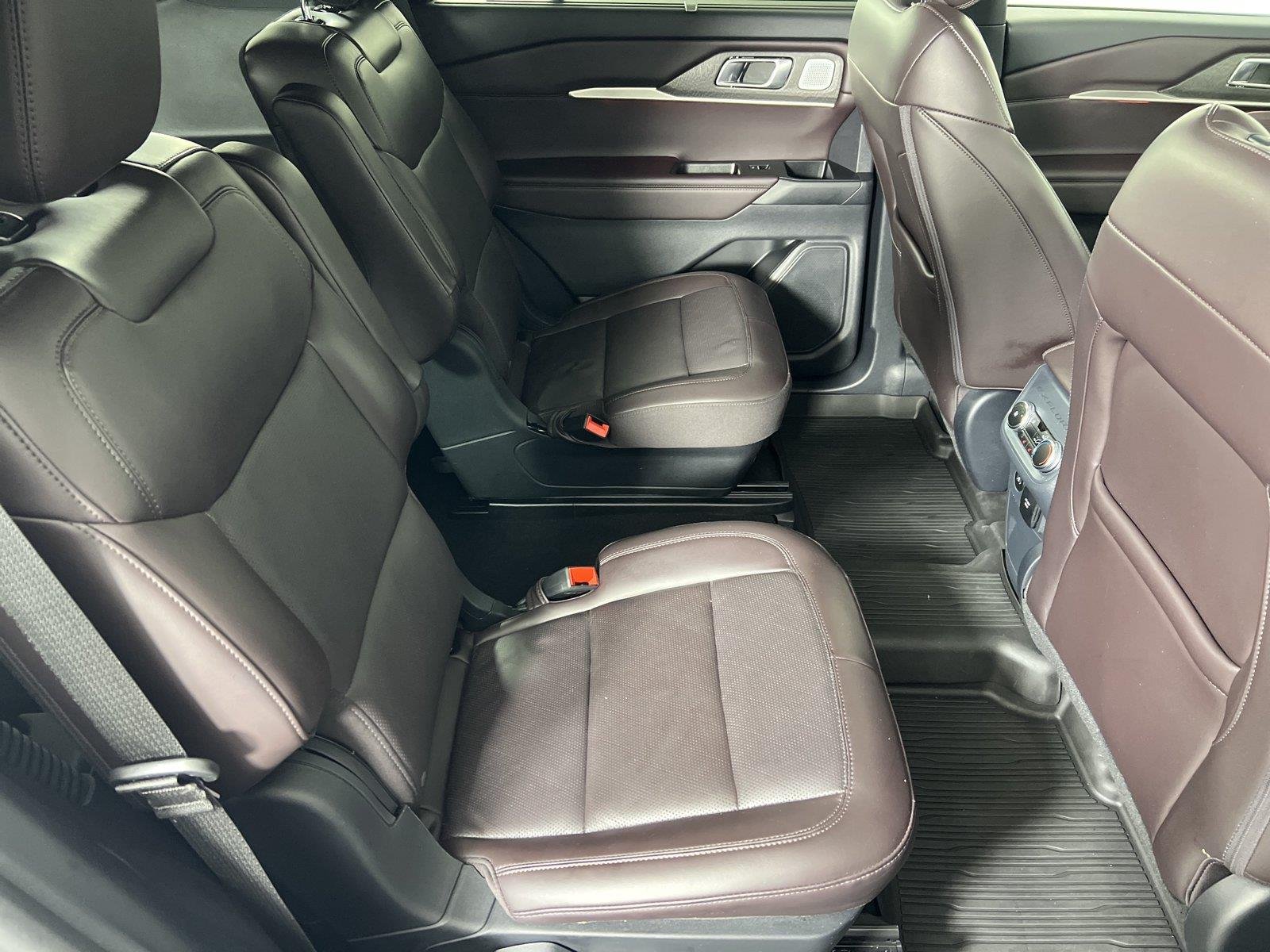 Used 2025 White Ford Platinum image 25