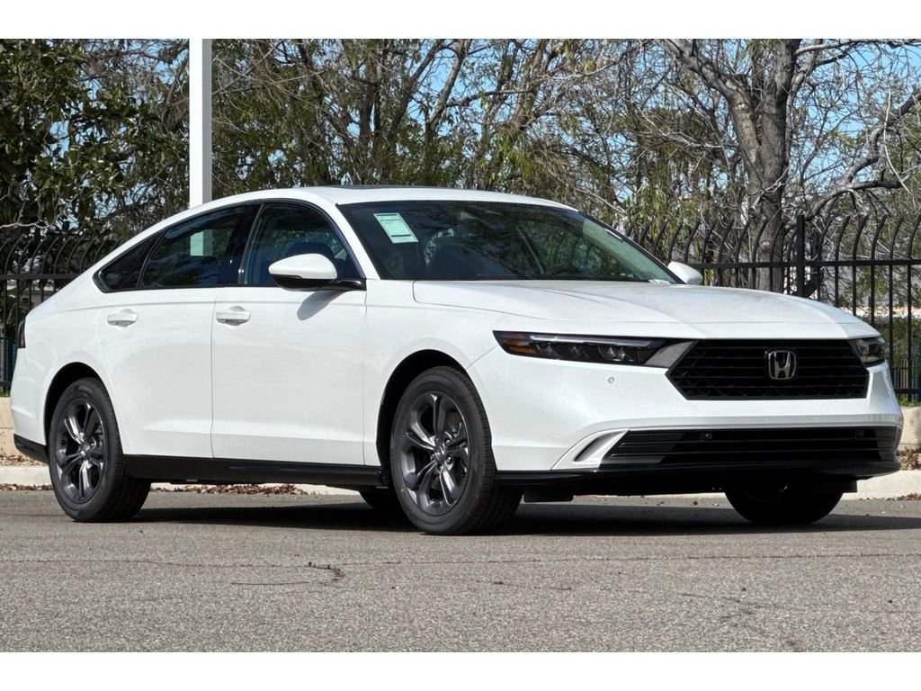 New 2026 Platinum White Pearl Honda EX-L image 2