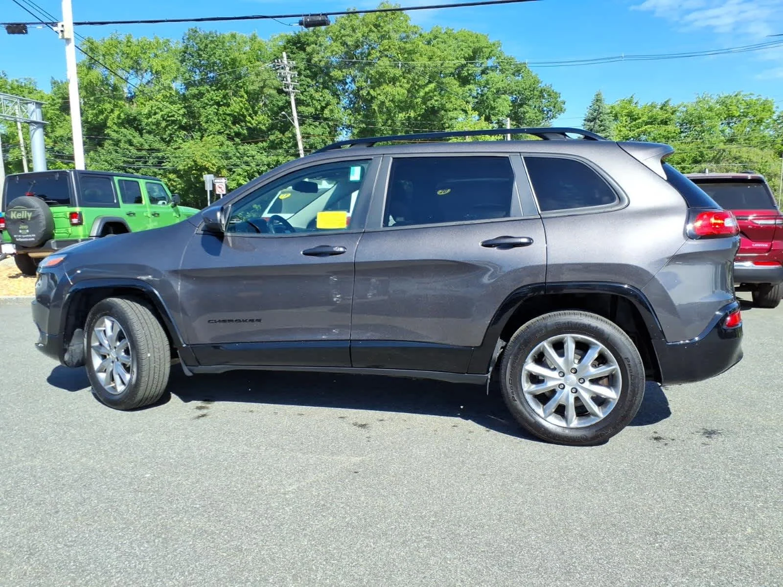 Certified Used 2018 Granite Crystal Met. Clear Coat Jeep Latitude Tech Connect image 12