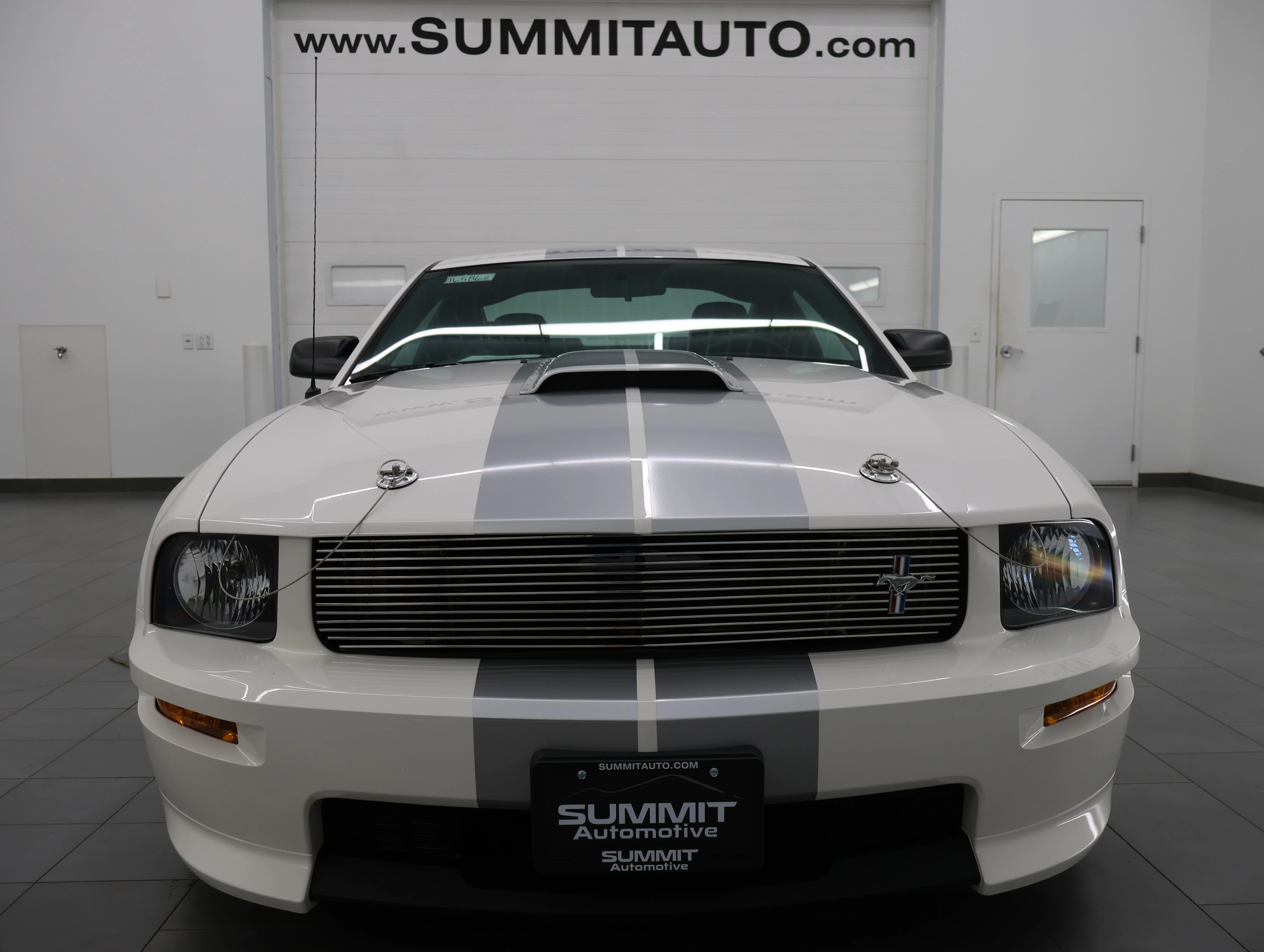 Used 2007 Performance White Ford GT Premium image 22