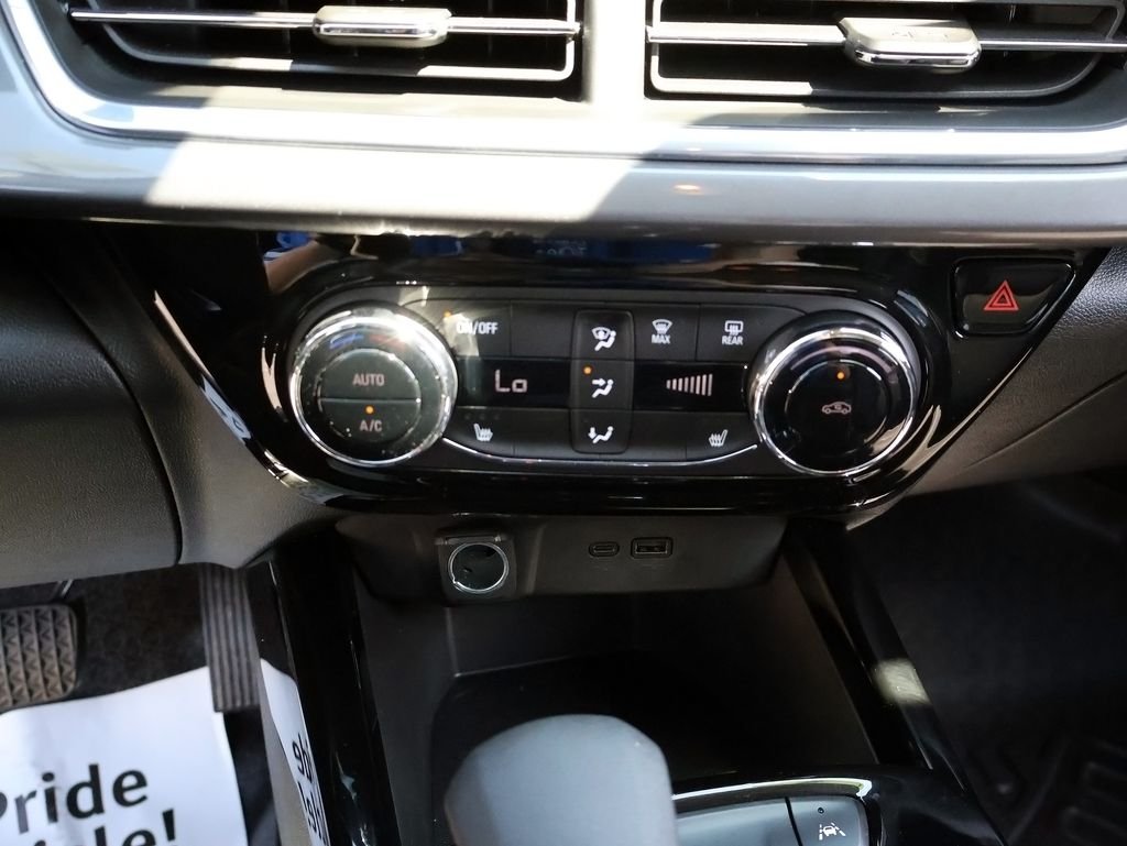 Used 2024 Gray Chevrolet ACTIV image 31