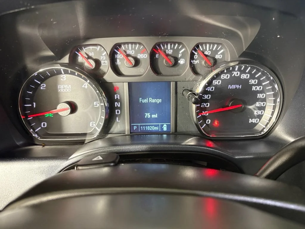 Used 2018 BLACK Chevrolet Custom image 28