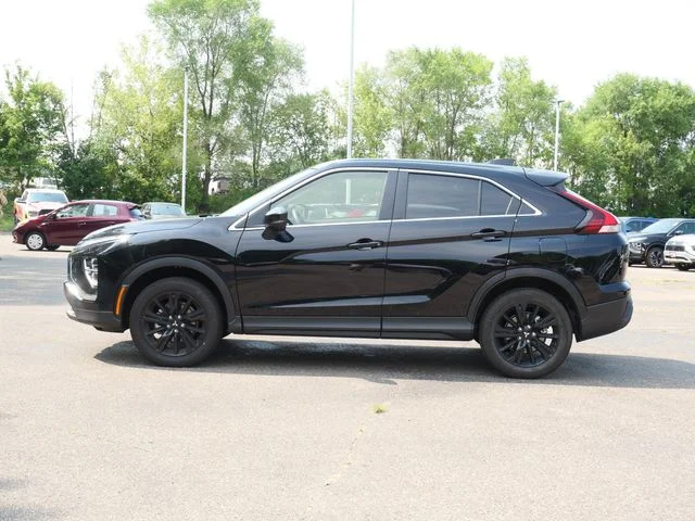 Used 2026 Labrador Black Pearl Mitsubishi LE image 3