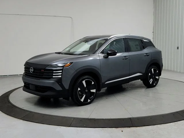New 2026 Gray Nissan SR image 3
