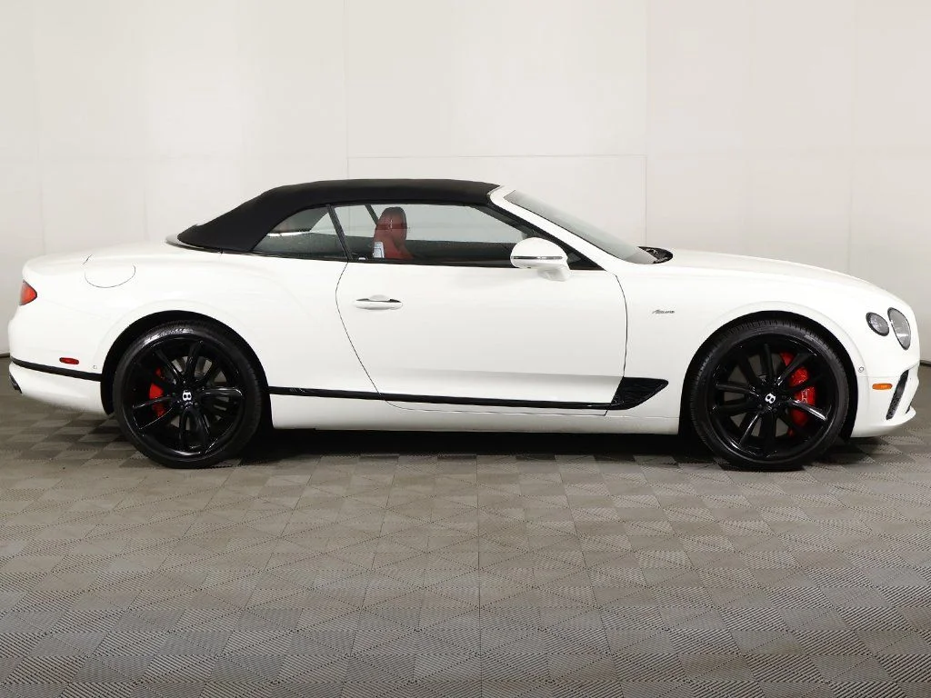 2023 Bentley Continental GTC Azure - Photo 17