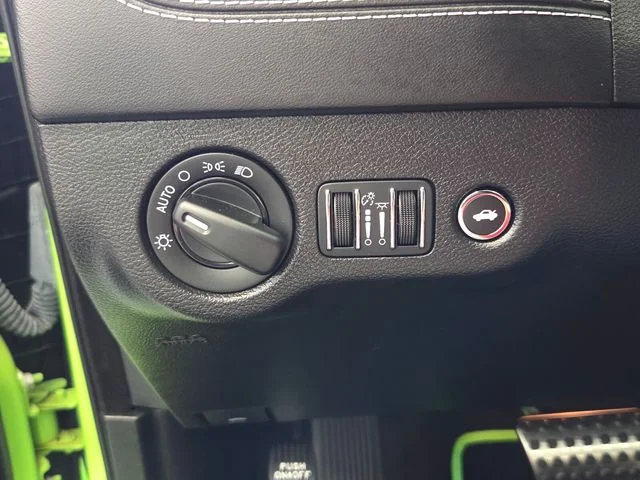Used 2023 Green Dodge SRT Hellcat Widebody image 26