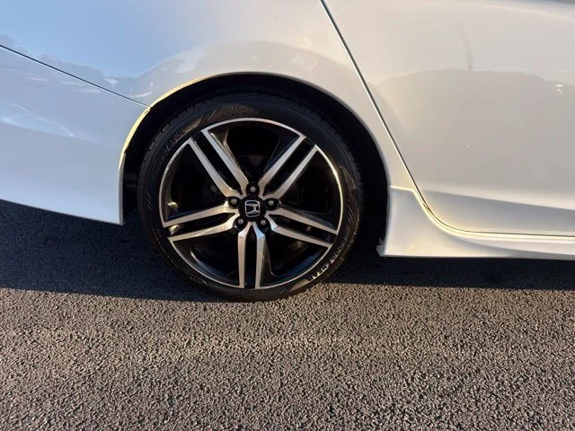 Used 2016 White Honda Sport image 10