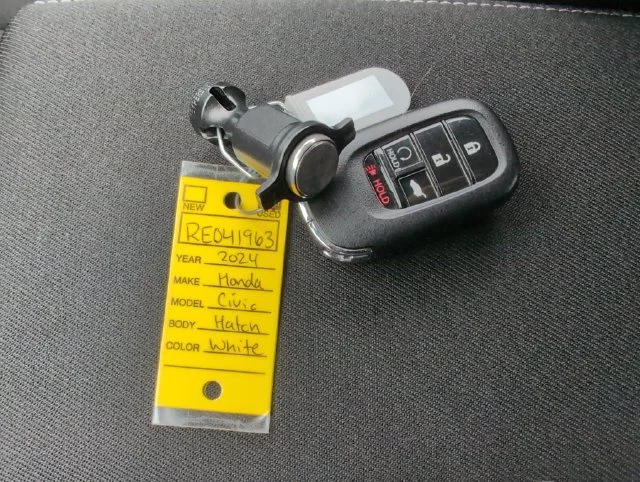 Certified Used 2024 Platinum White Pearl Honda Sport image 32