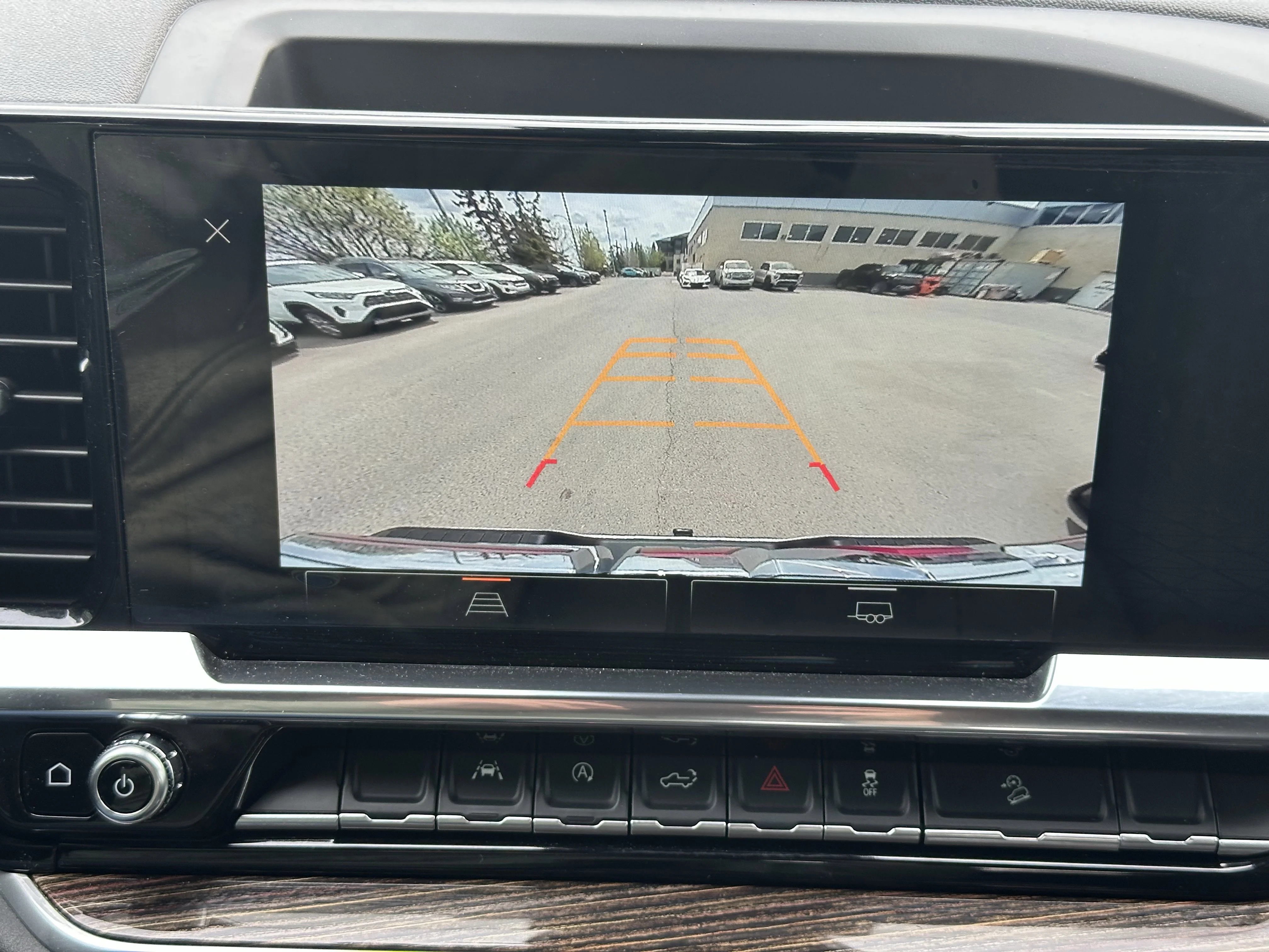 Certified Used 2025 White GMC Elevation image 16