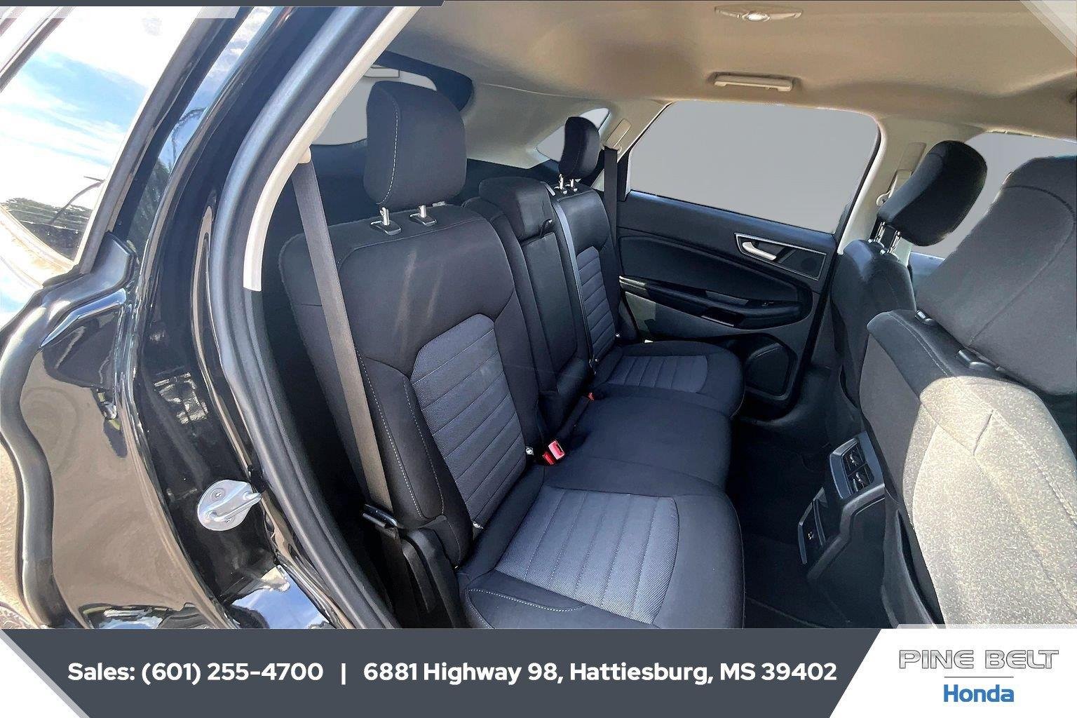 Used 2022 Agate Black Ford SE image 20