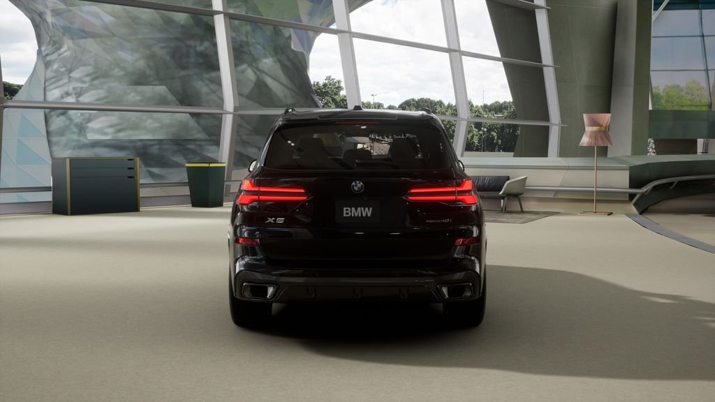 Used 2026 Black Sapphire Metallic BMW sDrive40i image 31