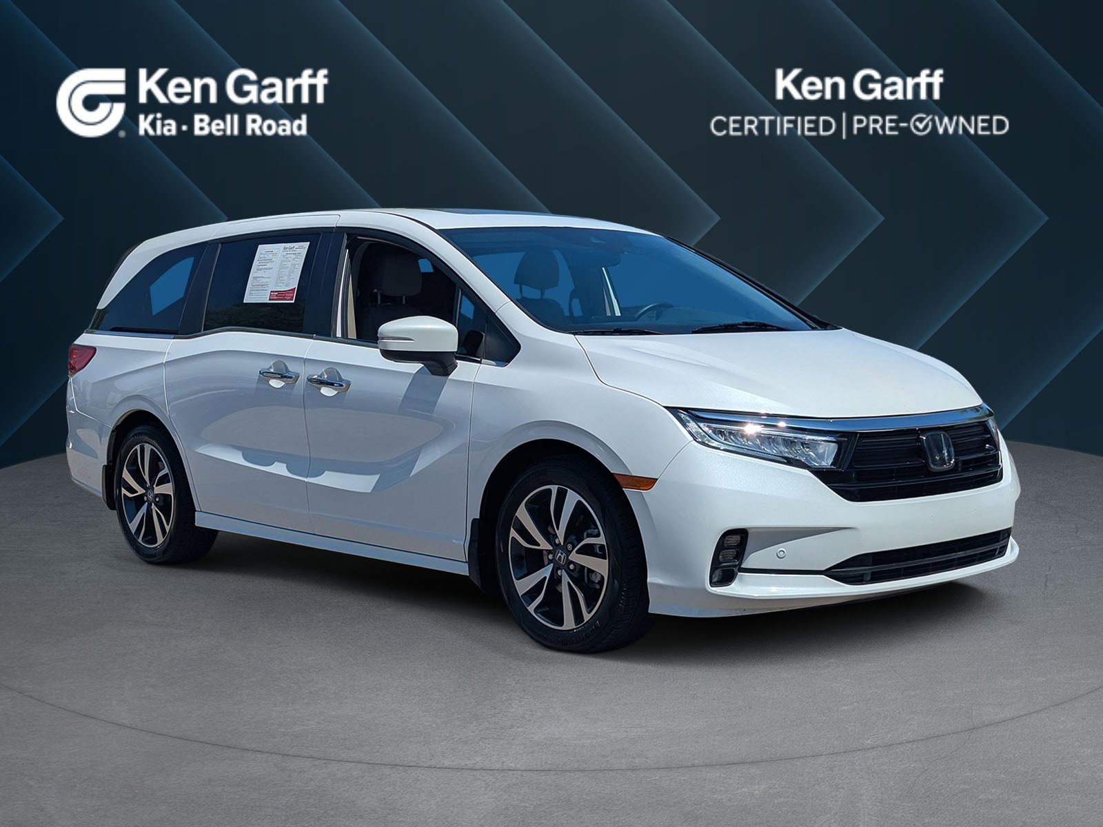 2024 Honda Odyssey Touring's photo