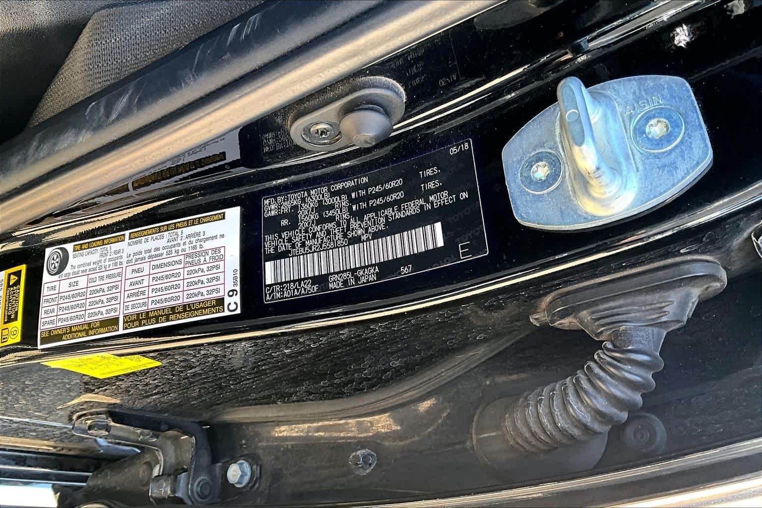 Used 2018 Midnight Black Metallic Toyota Limited image 28