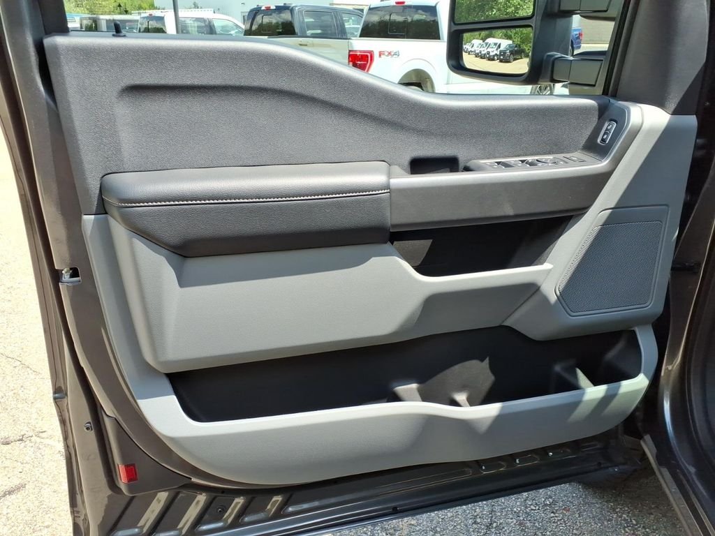New 2026 Carbonized Gray Metallic Ford F-350® XLT image 17