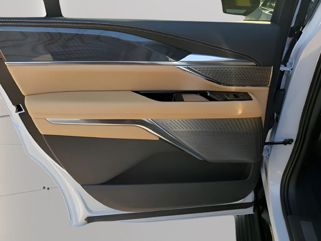 2026 Cadillac Escalade IQ Premium Sport - Photo 21