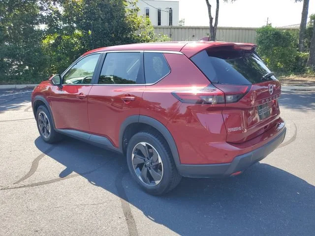 Used 2025 Scarlet Ember T Nissan SV image 3