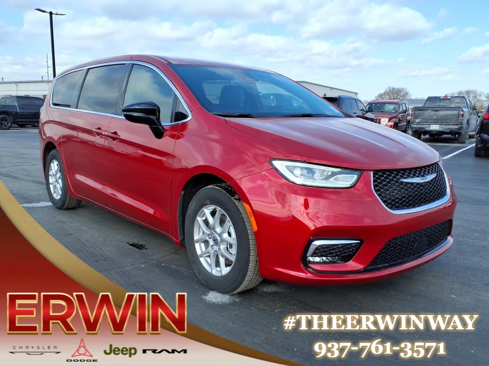 2025 Chrysler Pacifica Select