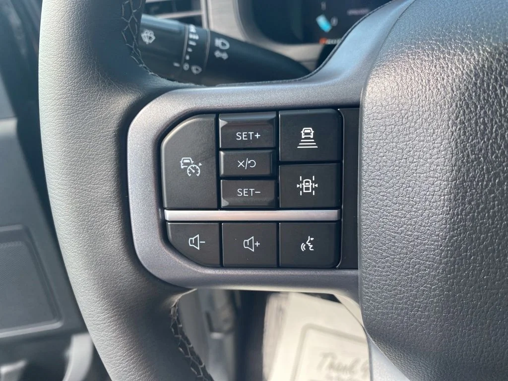 New 2026 Agate Black Metallic Ford XLT image 17