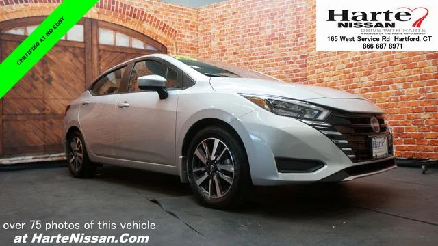 2025 Nissan Versa 1.6 SV CVT's photo