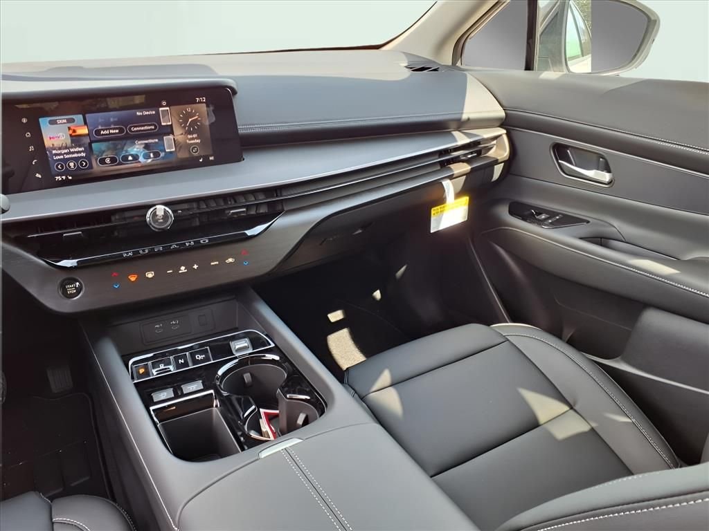 2025 Nissan Murano SV - Photo 11