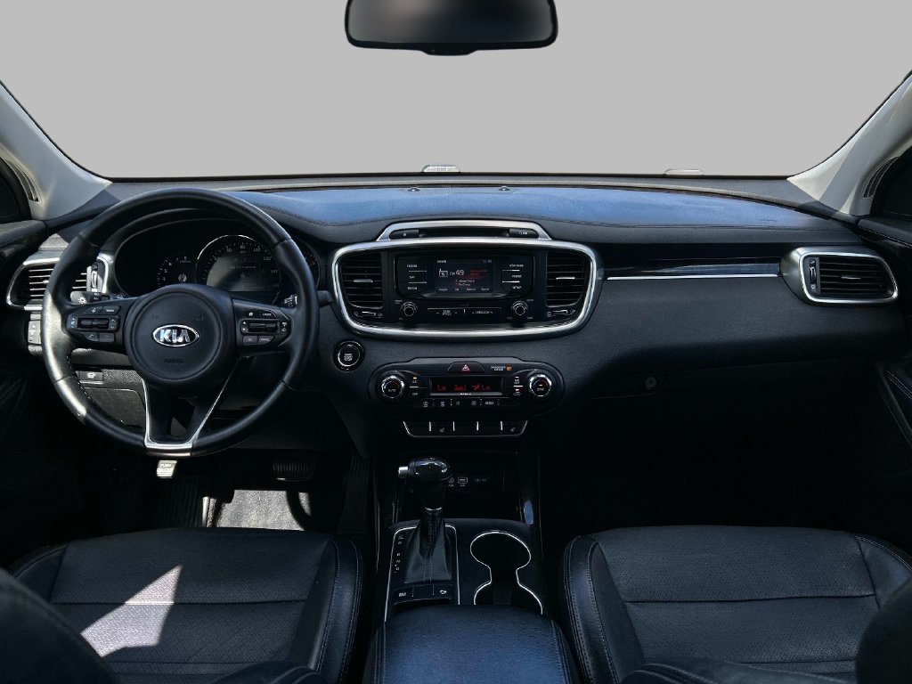 Used 2016 Gray Kia EX image 21