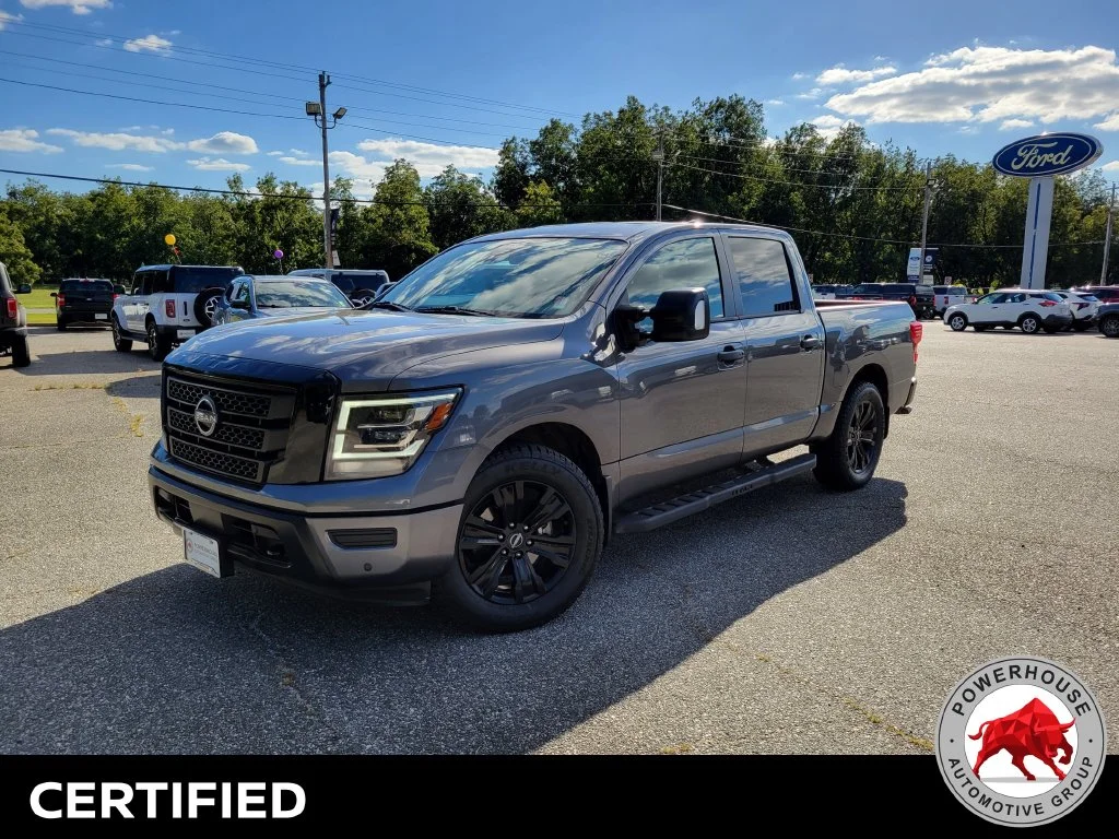Used 2024 Gray Nissan SV image 2