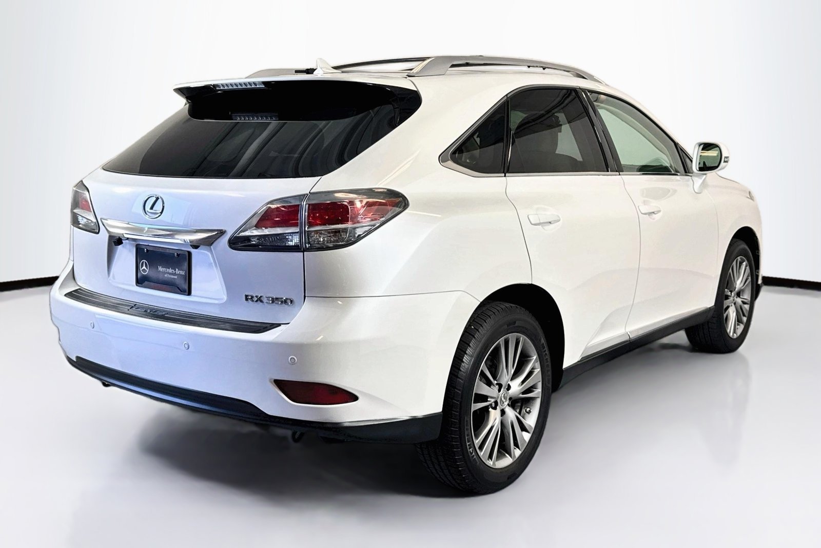 Used 2013 Starfire Pearl Lexus  image 5