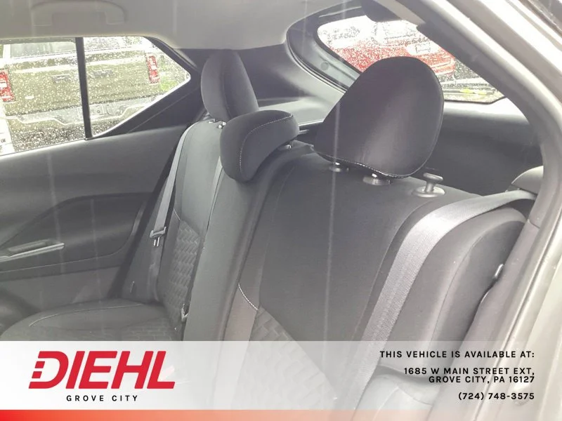 Used 2021 Gray Nissan S image 13