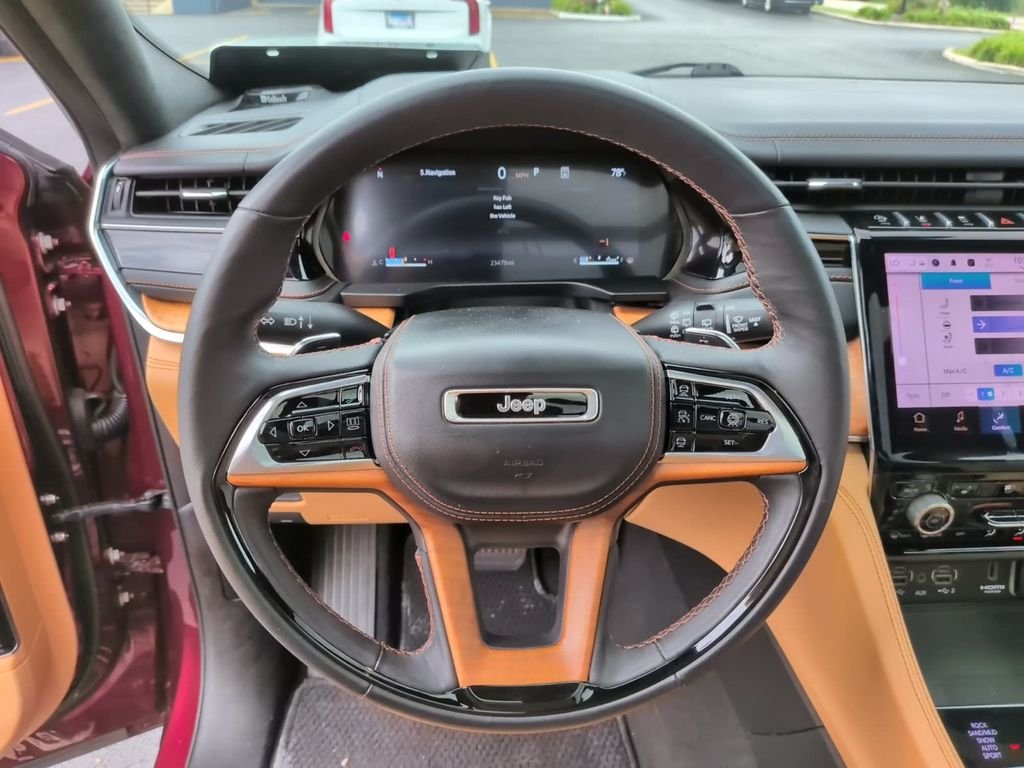 Used 2025 Red Jeep Summit Reserve image 17