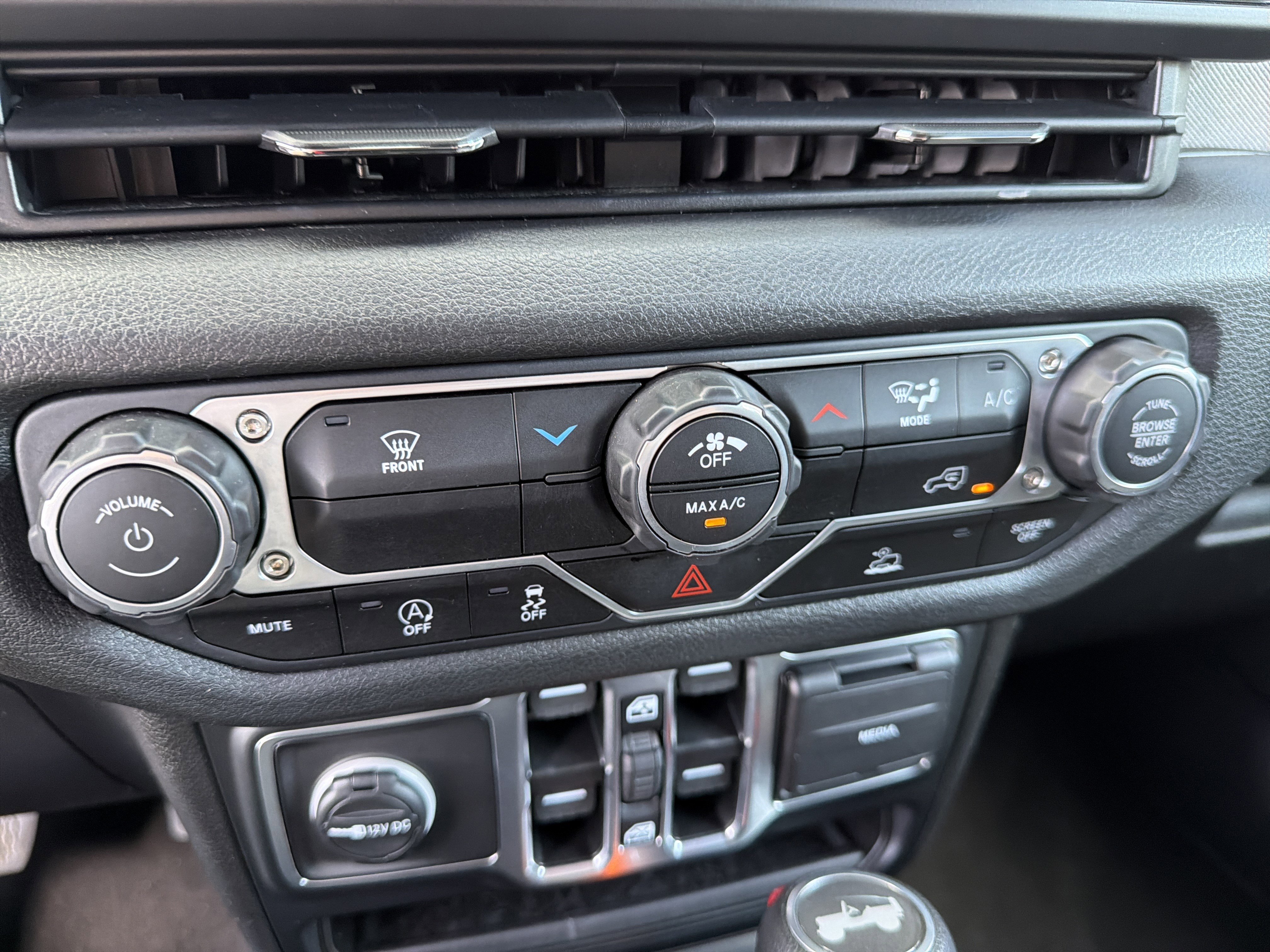 Used 2025 Black Clearcoat Jeep Sport image 35