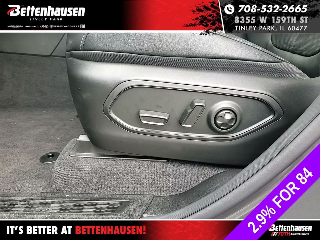 New 2026 Baltic Gray Metallic Clear-Coat Exterior Paint Jeep Limited Reserve image 14