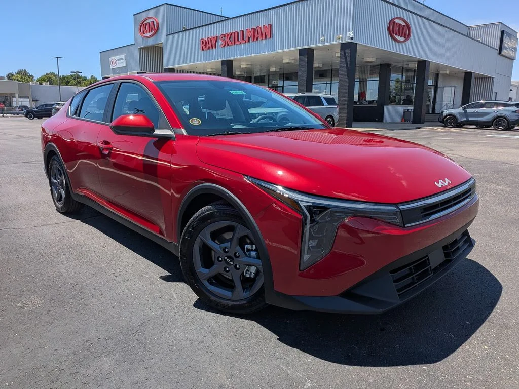 New 2026 Currant Red Kia LXS image 28
