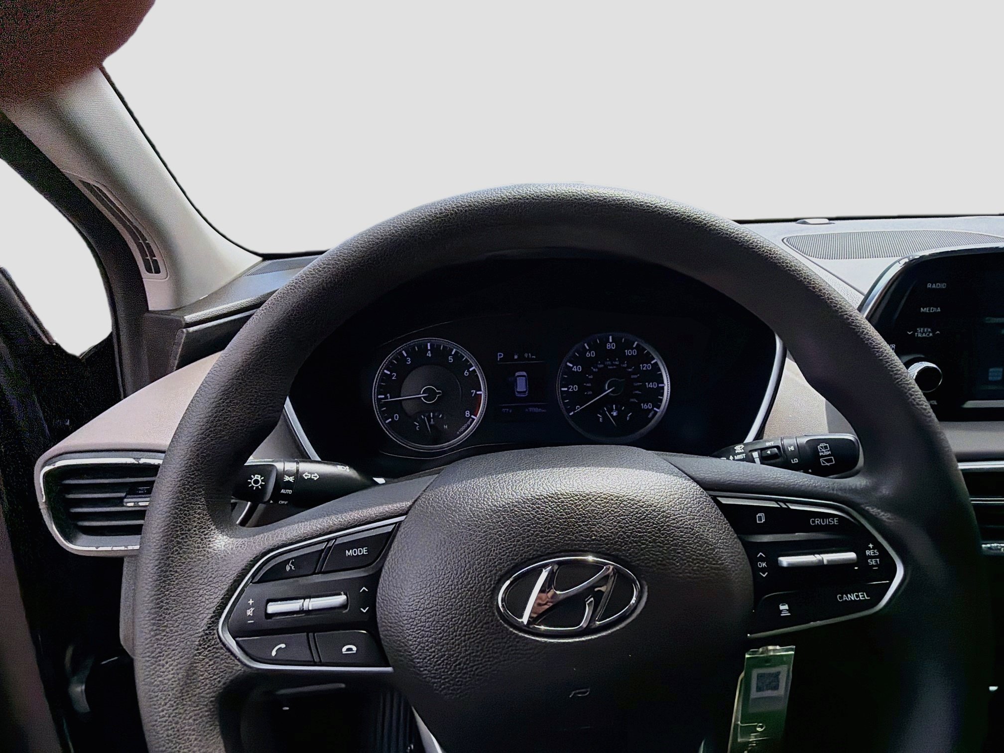 Used 2020 Twilight Black Hyundai SE image 9