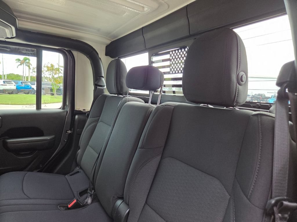 Certified Used 2023 Granite Crystal Metallic Clearcoat Jeep Sport image 21