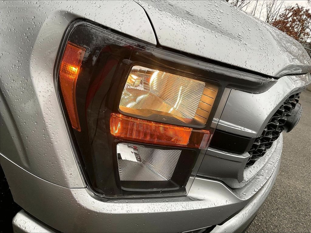 Used 2023 Silver Ford XL image 32