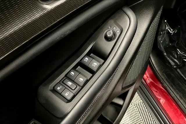 2025 Jeep Grand Cherokee Altitude - Photo 37