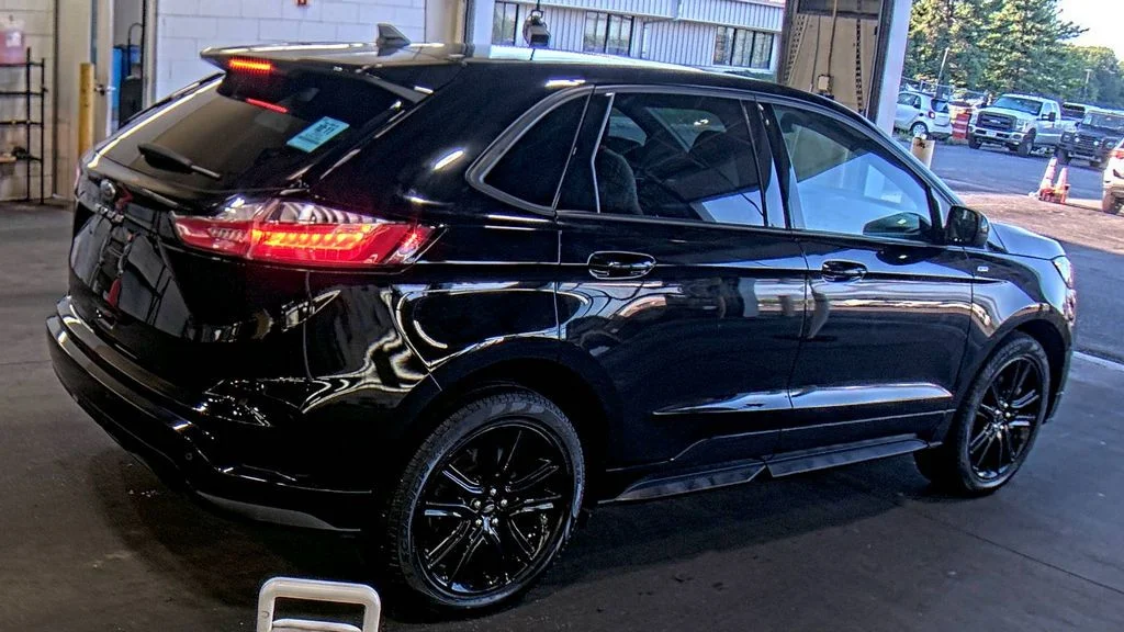 Used 2024 Black Metallic Ford ST Line image 4