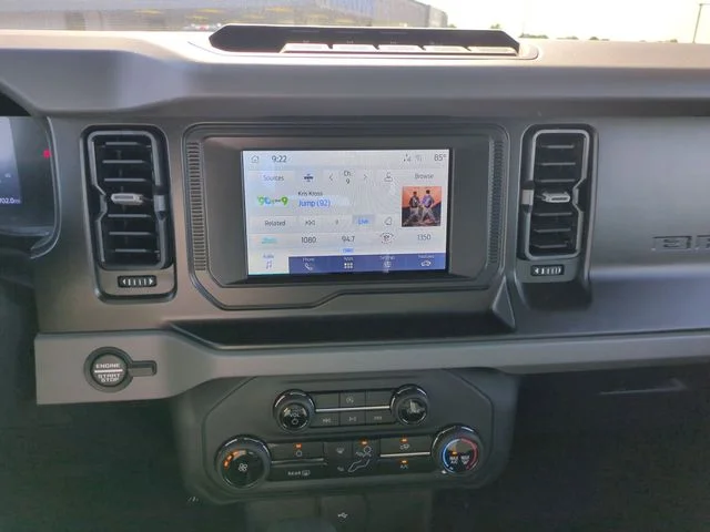 Used 2022 Red Ford Base image 20