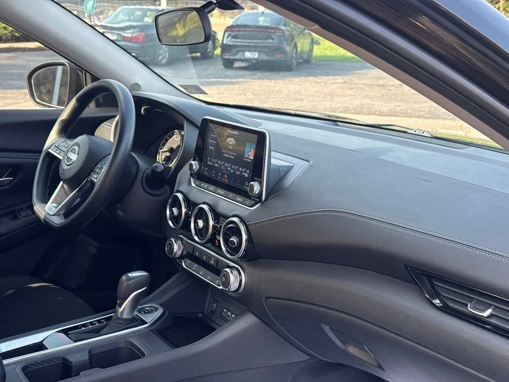 Used 2025 Super Black Nissan SV image 11